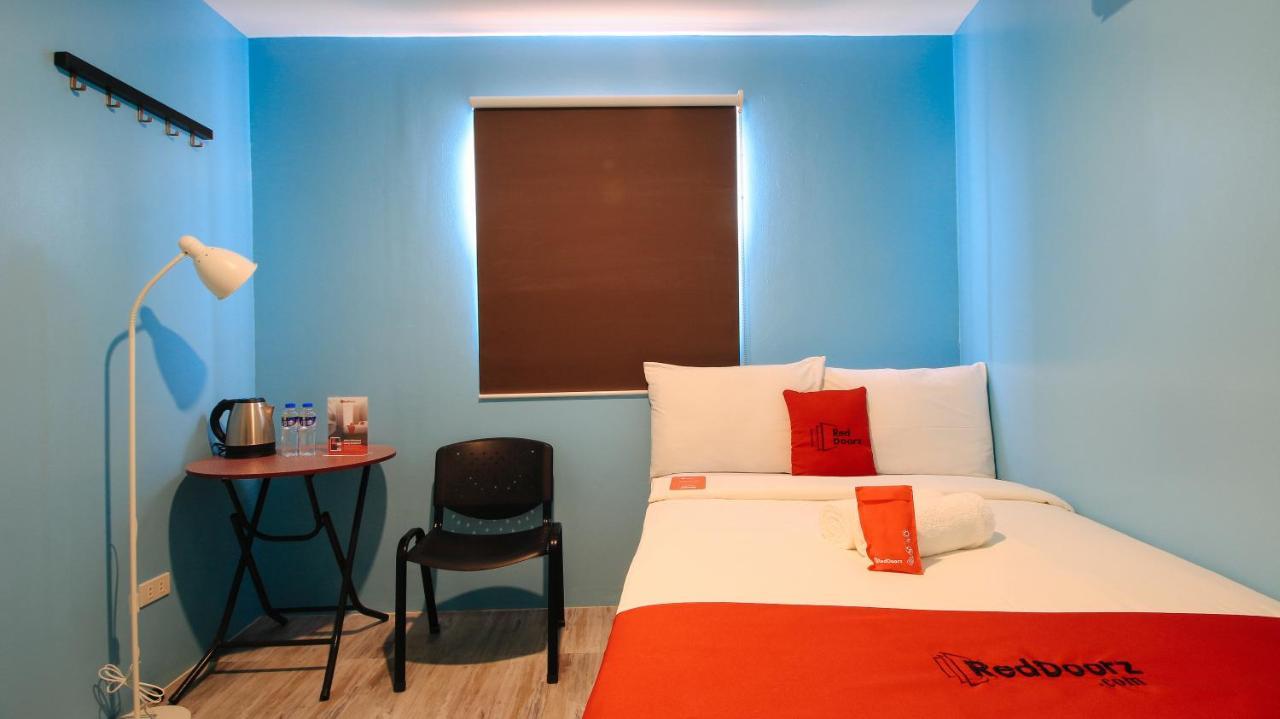 Reddoorz At Rosemarie Hotel