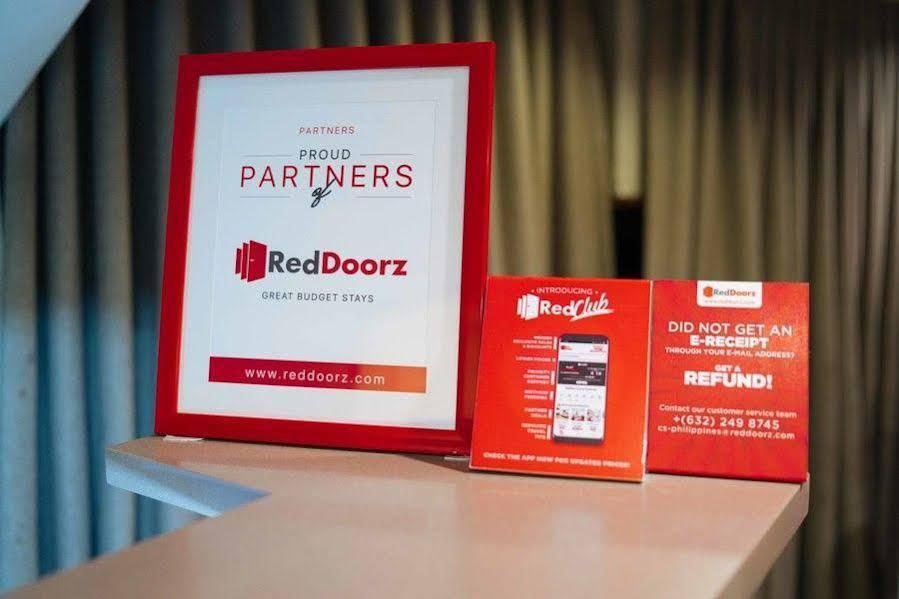 Hotel Reddoorz At Rosemarie 2*