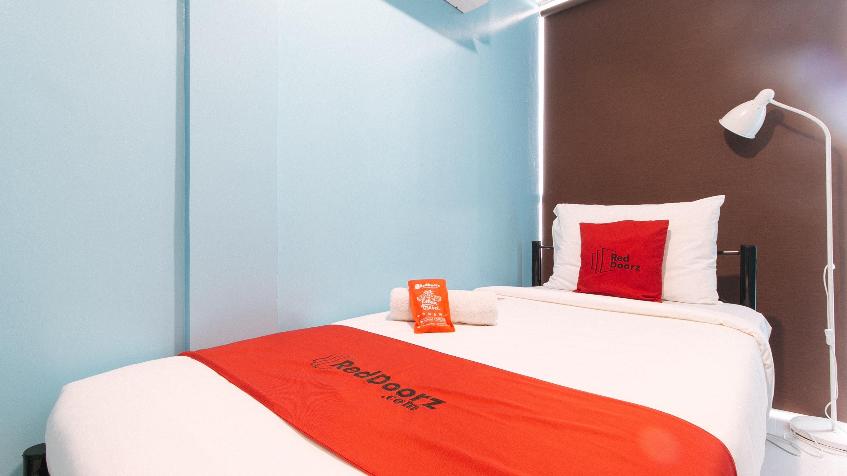 Hotel Reddoorz At Rosemarie